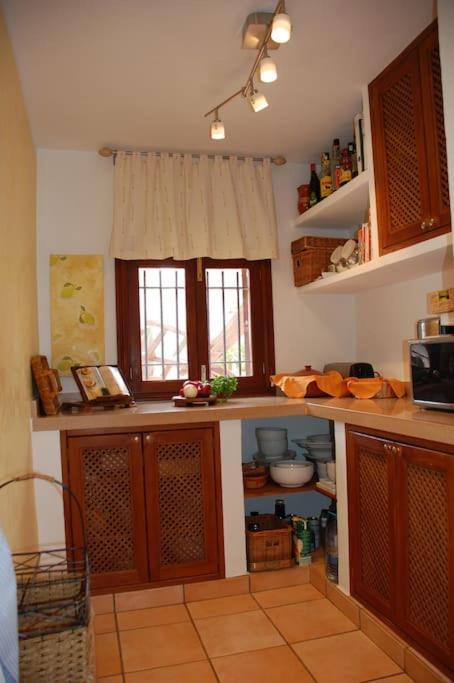 Vakantiehuis Casa Rubi With Pool And Ocean View *